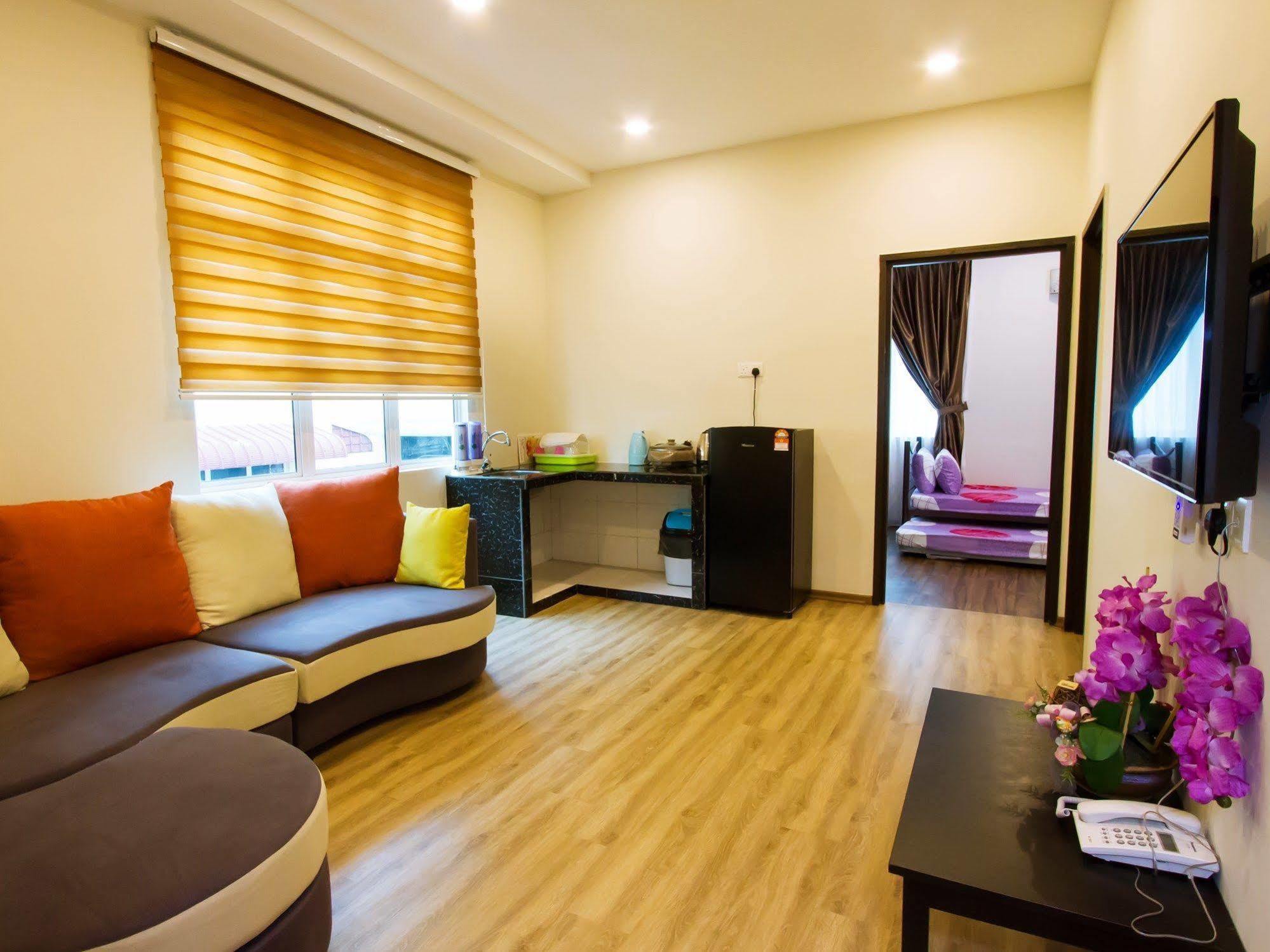 Tropicana Homestay Muar Exteriör bild